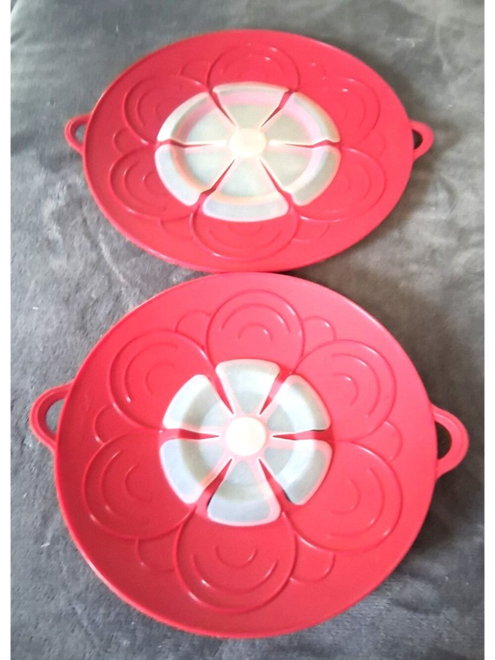 Pampered Chef Boil-Over No More Stops Boiling RED Large 2 pack 11" and 13"